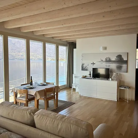 Nyaraló The House On The Shore