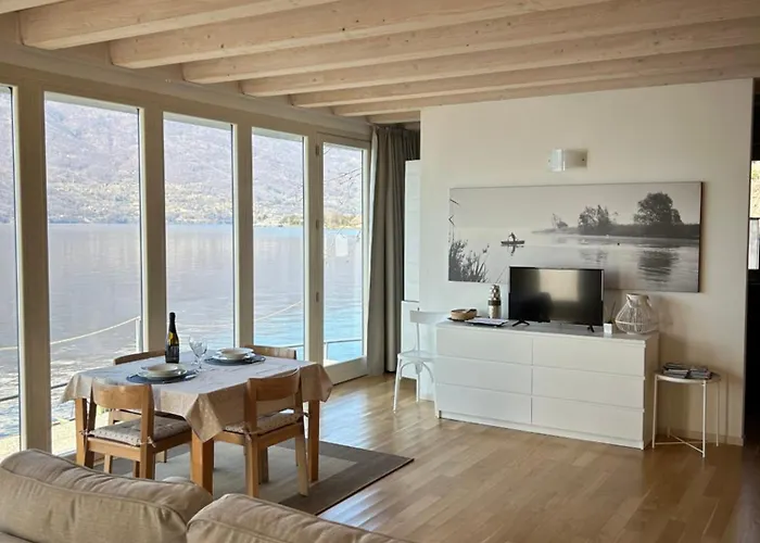 Nyaraló The House On The Shore